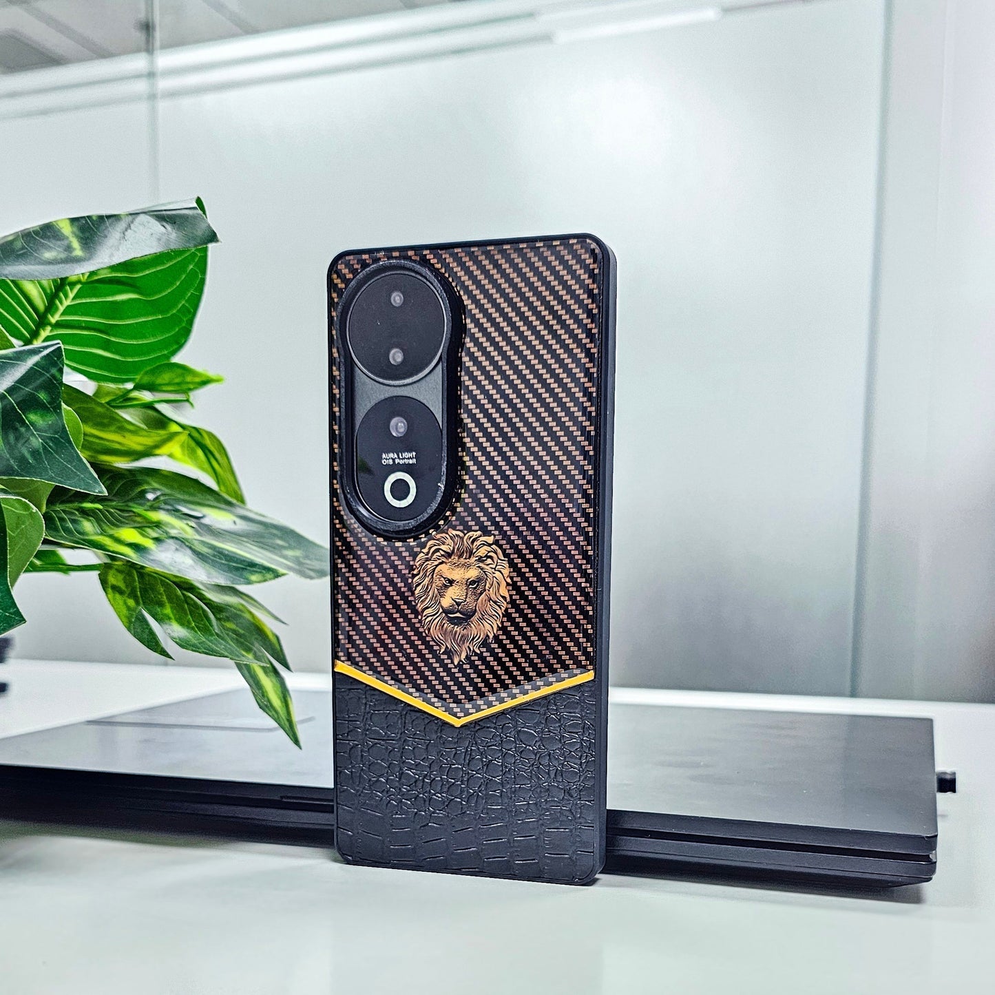 Vivo V40 Pro 5G Luxury Lion Pattern Leather And Liquid Silicone Case