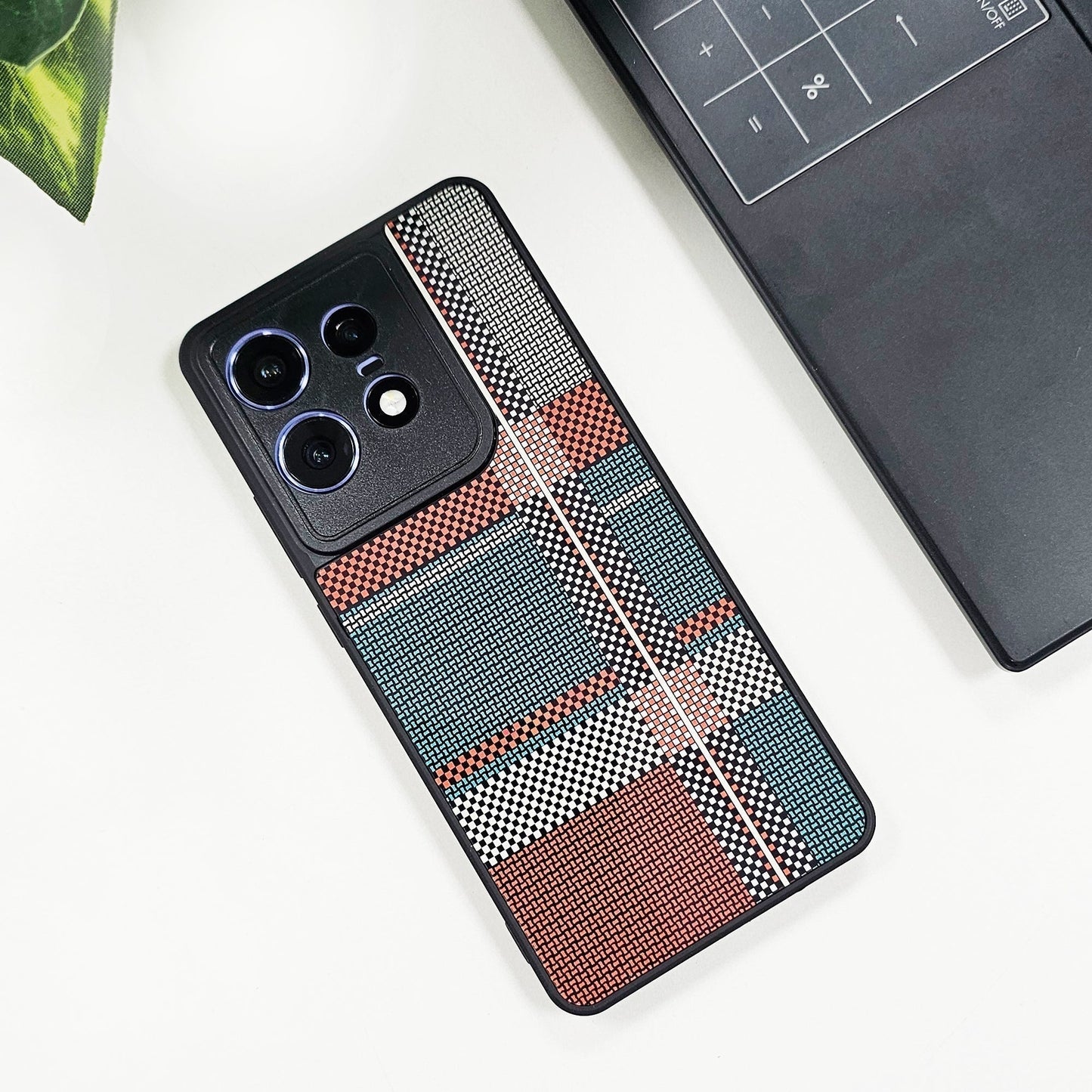 Motorola Edge 50 Pro 5G Luxury Grid Pattern Glass Back Shockproof Case