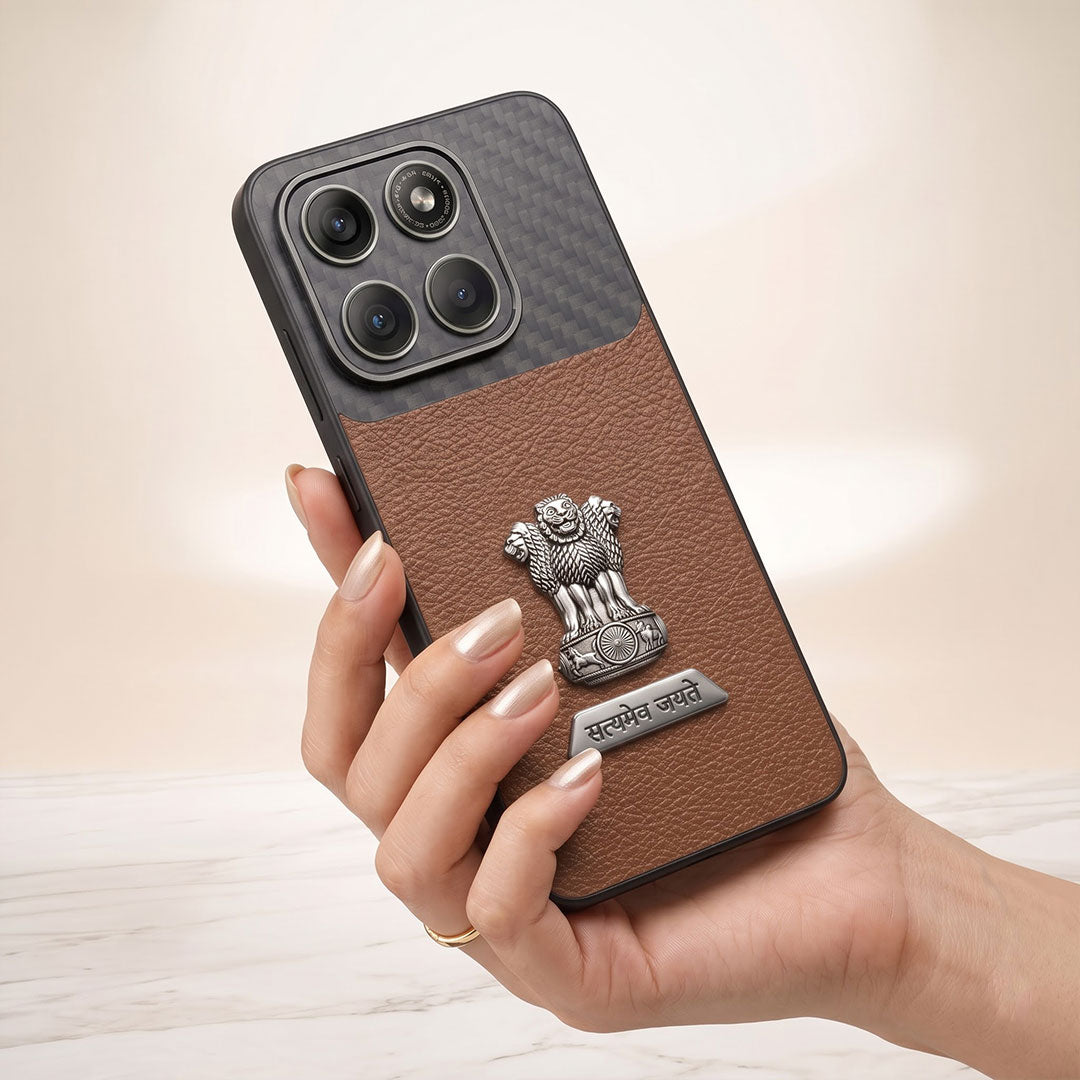 Motorola Edge 70 Fusion 5G Satyamev Jayate 2-in-1 Emblem Carbon Fiber Leather Phone Case