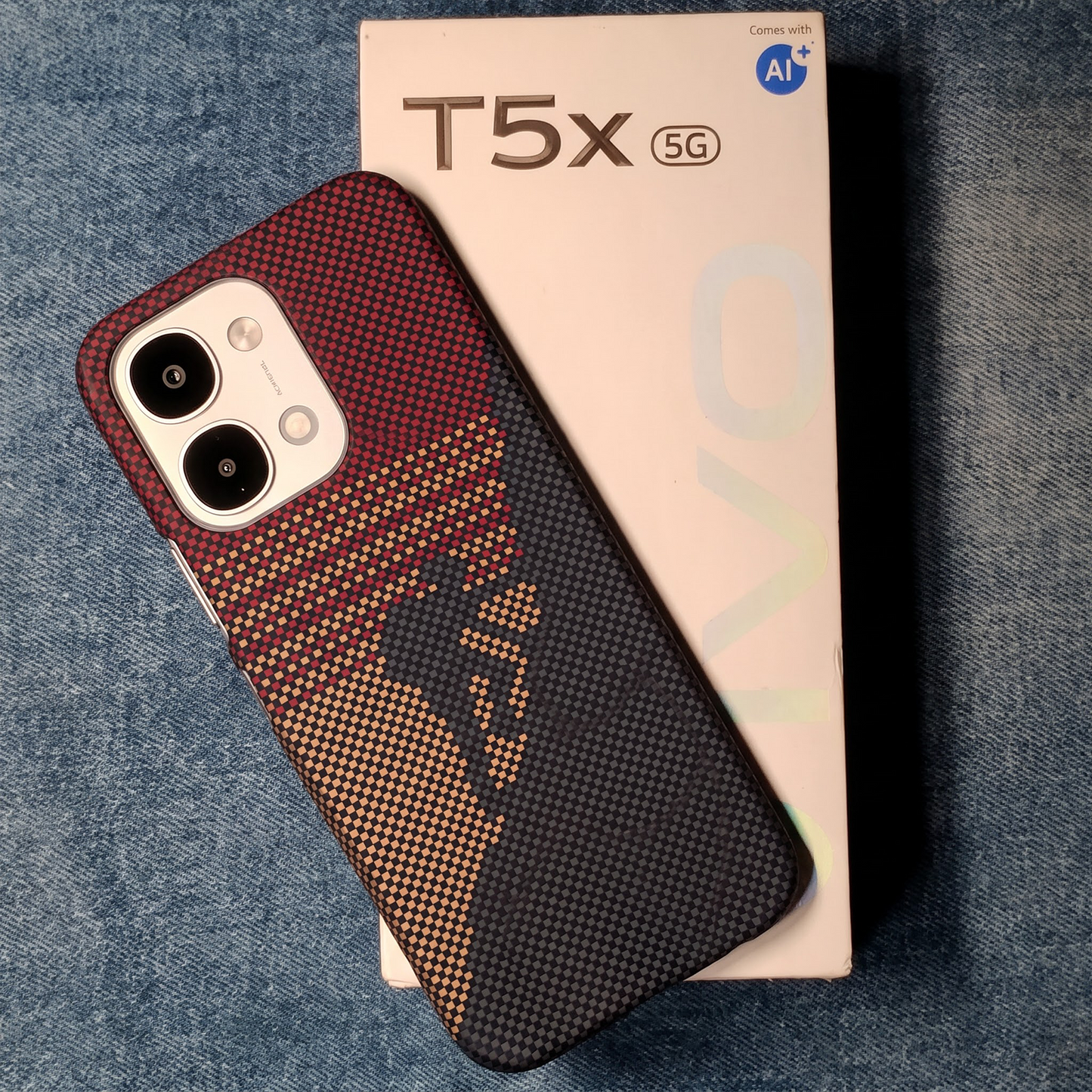 Vivo T5x 5G Premium Aramid Carbon Fiber Pixel Pattern Phone Case
